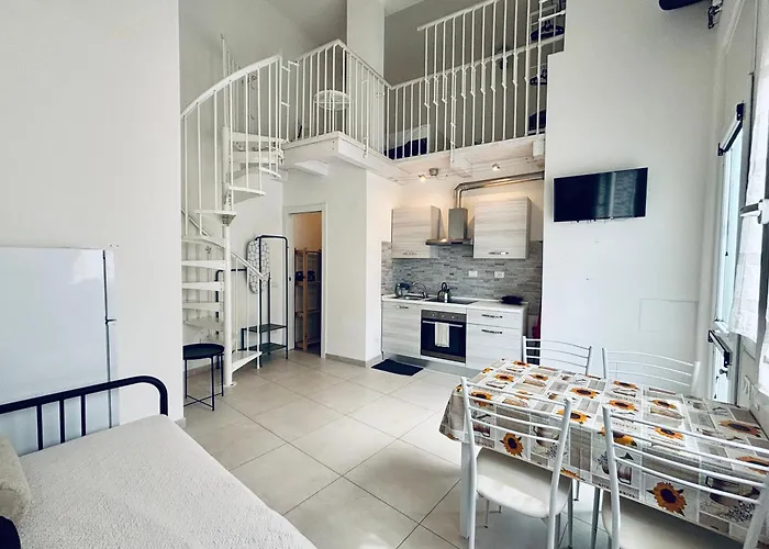 8 Lofts - - 1 Apartment La Spezia