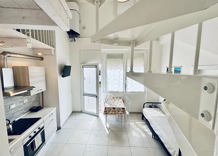 Apartment 8 Lofts - - 1 *