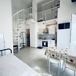 Melandra'S Home * لا سبيتسْيا