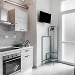 Melandra'S Home * لا سبيتسْيا