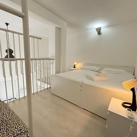 8 Lofts - - 1