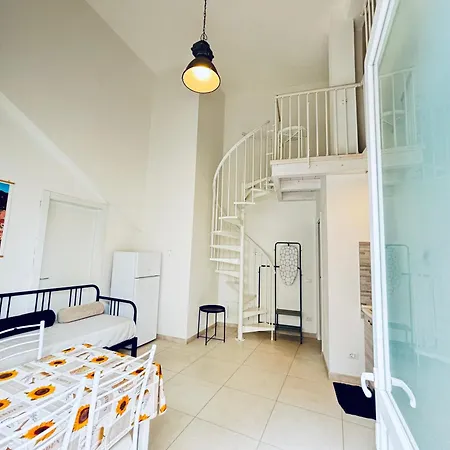 8 Lofts - - 1 *