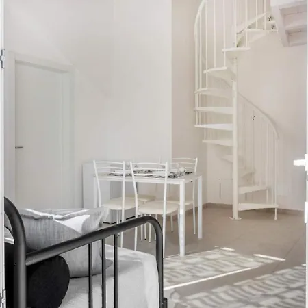Apartment 8 Lofts - - 1 La Spezia