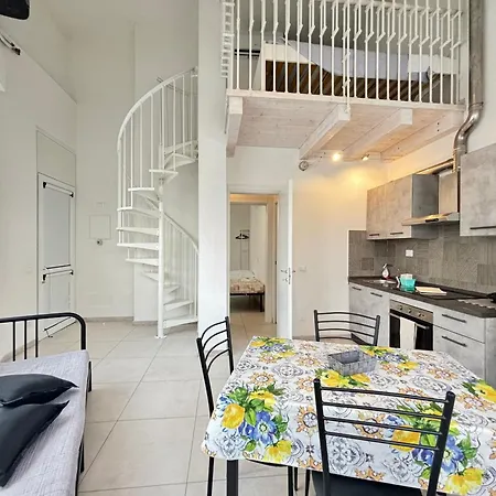 8 Lofts - - 1 * La Spezia