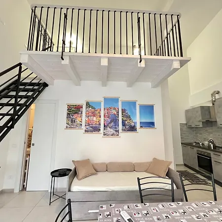 8 Lofts - - 1 Apartment La Spezia