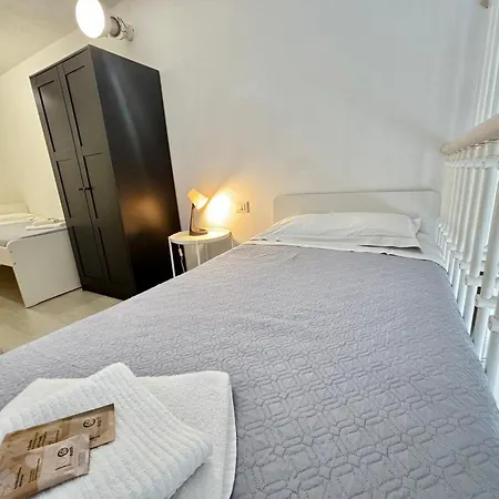 Apartman 8 Lofts - - 1 La Spezia