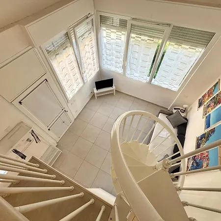 Apartment 8 Lofts - - 1 *