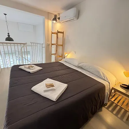 8 Lofts - - 1 Apartment *