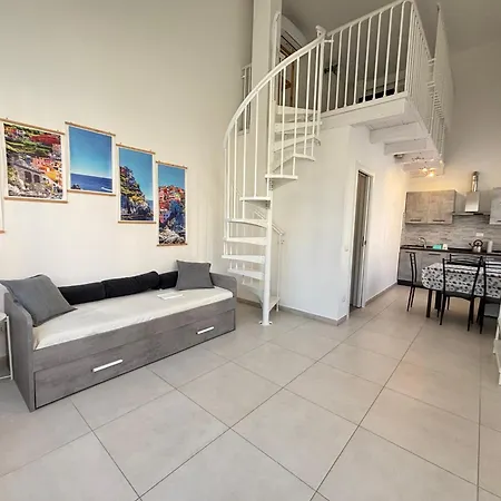 Apartment 8 Lofts - - 1 La Spezia